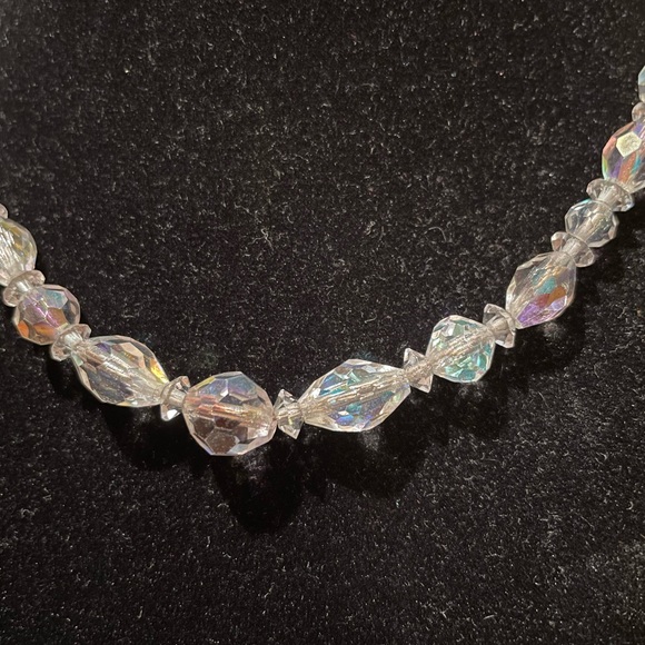 Vintage crystal aurora borealis necklace - Picture 5 of 5